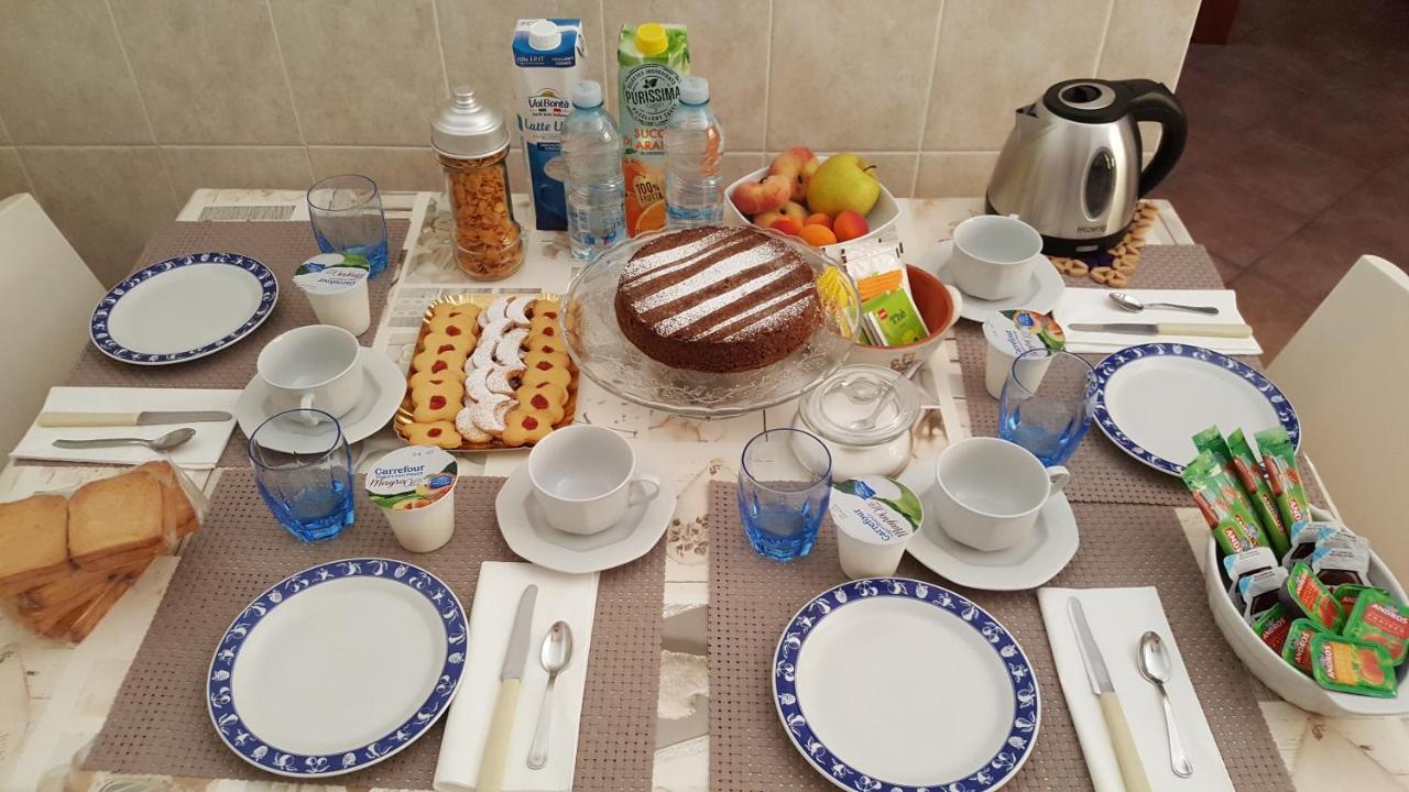 לינה וארוחת בוקר Montalto Dora La Taverna Di Tony מראה חיצוני תמונה