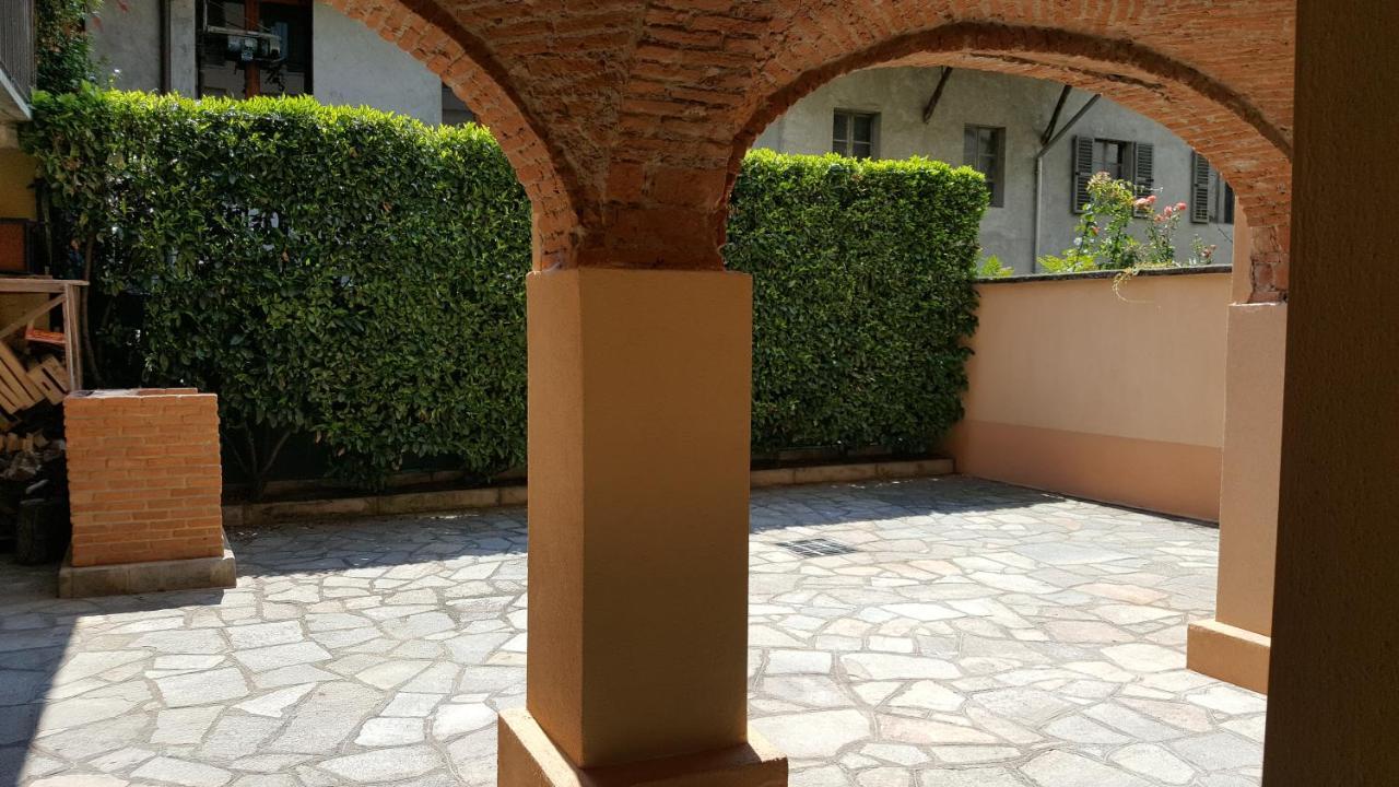 לינה וארוחת בוקר Montalto Dora La Taverna Di Tony מראה חיצוני תמונה