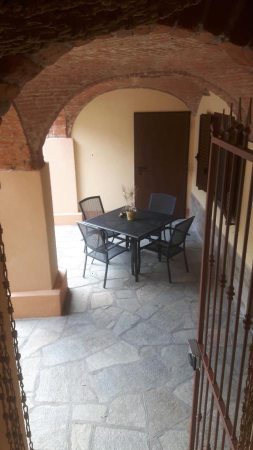 לינה וארוחת בוקר Montalto Dora La Taverna Di Tony מראה חיצוני תמונה